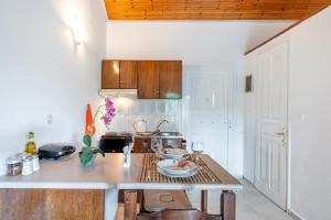 Theodoros Studio Sidari