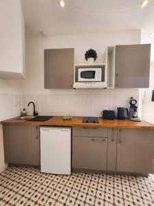 Appartements Forest Studio Ground Floor Hyper Centre Train station 5 minutes away : photos des chambres