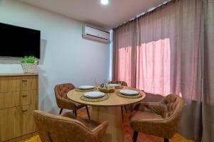 Sunny apartment in the center of Varna for 5Guests