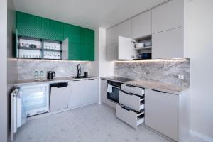 Widzewska Chic Apartment by BookingHost