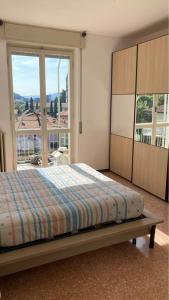Lake view apartment