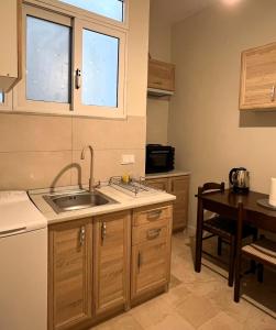 Mon Repos View House