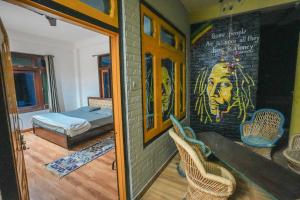 Pahadirovers Homestay & Cafe