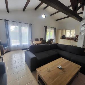 Maisons de vacances 2025 Reno 2-Bed Escape w pool Min to GolfCources : photos des chambres