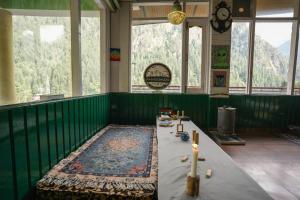 Pahadirovers Homestay & Cafe