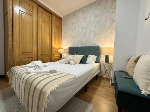 YBH Lopez de Neira 42, 1