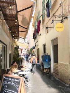 Place Vieille - charming apartment in the Old Town