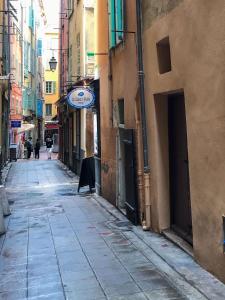Place Vieille - charming apartment in the Old Town