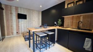 Appartements Studio renove a Agde - plage, centre & gare a pied : photos des chambres