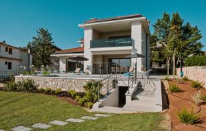 Villa LU 1 island Krk by Villas Guide