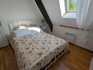 Maisons de vacances Maison historique avec jardin secret a Limerzel : photos des chambres