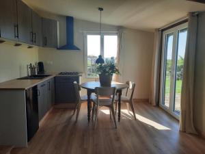 Campings Chalet l 'Hirondelle Le Petit Montperroux : photos des chambres