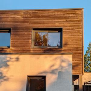 Maisons de vacances Maison Architecte, Parc arbore & BBQ, 10 min du circuit : photos des chambres