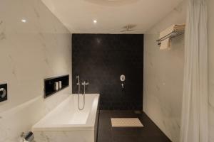 Alaya Stays Gracias Pet-Friendly Retreat near Ashvem Beach