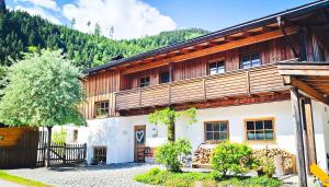 Ferienappartement Mankei - 3hvězdičkové hotely ve městě Hollersbach im Pinzgau