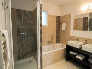 Maisons de vacances Villa in Provence with Private Pool : photos des chambres