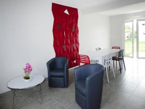 Modern semi-detached house with terrace, Saint-Quay-Portrieux