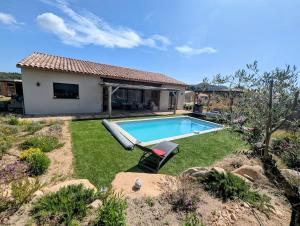 Villas House with pool : photos des chambres
