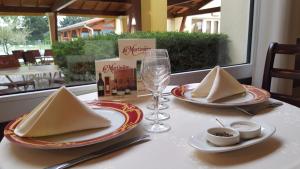 Hotels Hotel Restaurant La Martiniere : photos des chambres