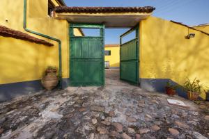 Df Alojamentos e Suites