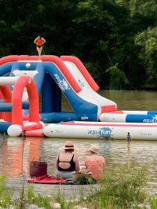 Maisons de vacances Chalets Camping Lacs d-Armagnac : photos des chambres