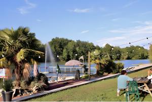 Maisons de vacances Chalets Camping Lacs d-Armagnac : photos des chambres