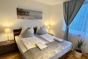 Nest & Rest Garden Stay with Free Parking