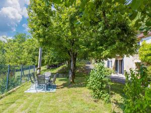 Maisons de vacances Tranquil Holiday Home in Soturac with pool : photos des chambres