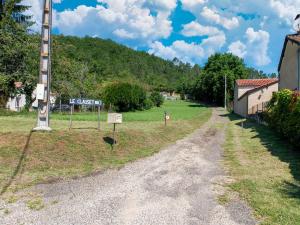 Maisons de vacances Tranquil Holiday Home in Soturac with pool : photos des chambres