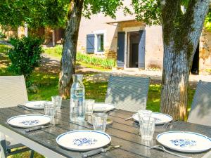 Maisons de vacances Tranquil Holiday Home in Soturac with pool : photos des chambres