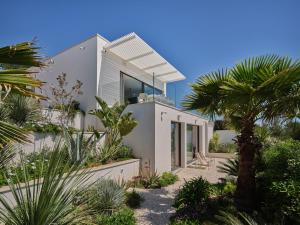 Villa AMore - seafront retreat