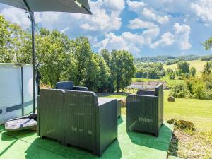Maisons de vacances Tranquil Holiday Home in Soturac with pool : photos des chambres