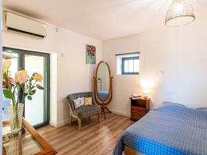 Maisons de vacances Tranquil Holiday Home in Soturac with pool : photos des chambres
