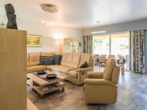 Modern holiday home in Aquitaine