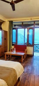 Sohams Chateau De Naggar - Manali