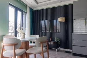 Modern & Stylish 2BR Haven by the Sea in Yedikule