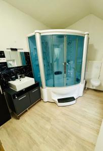 Spacious budget room with Private bathroom