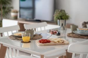 Serene Terrace And Pool