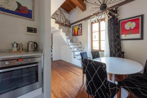 Elegant Dome Apartment in the Heart of Florence