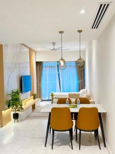 Crystal Service Suite At Eaton KLCC