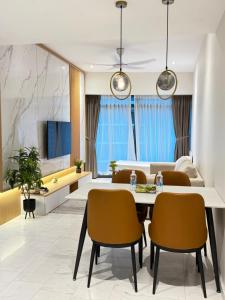 Crystal Service Suite At Eaton KLCC