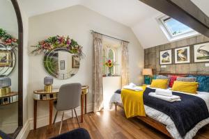 Tower Cottage - Medieval Grid Townhouse