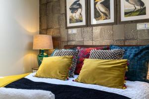 Tower Cottage - Medieval Grid Townhouse