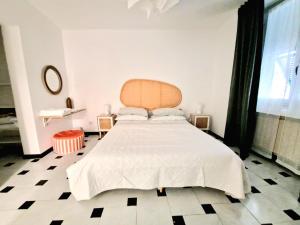 Contemporary Comfort in Genoa