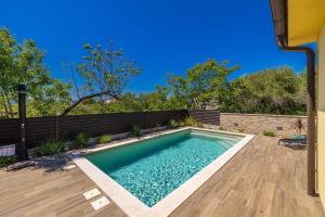 Holiday house AMARILLA with private heated pool