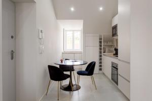 The Explorers Nest - 2BR in Lisbon