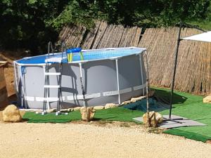 Maisons de vacances Tranquil Holiday Home in Soturac with pool : photos des chambres