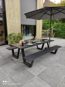 Luxury eco home with large garden and lots of light