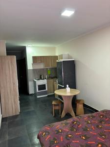 Квартира біля річки в центрі