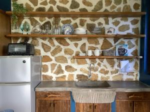 Romantic Eco Sanctuary Off-Grid Mountain Retreat